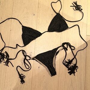 Acacia mesh swim set black sz L (humuhumu top polihale bottom)